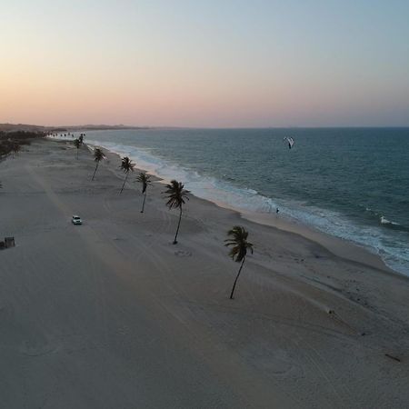 Hotel Pousada Onna Beach Кумбуко Экстерьер фото