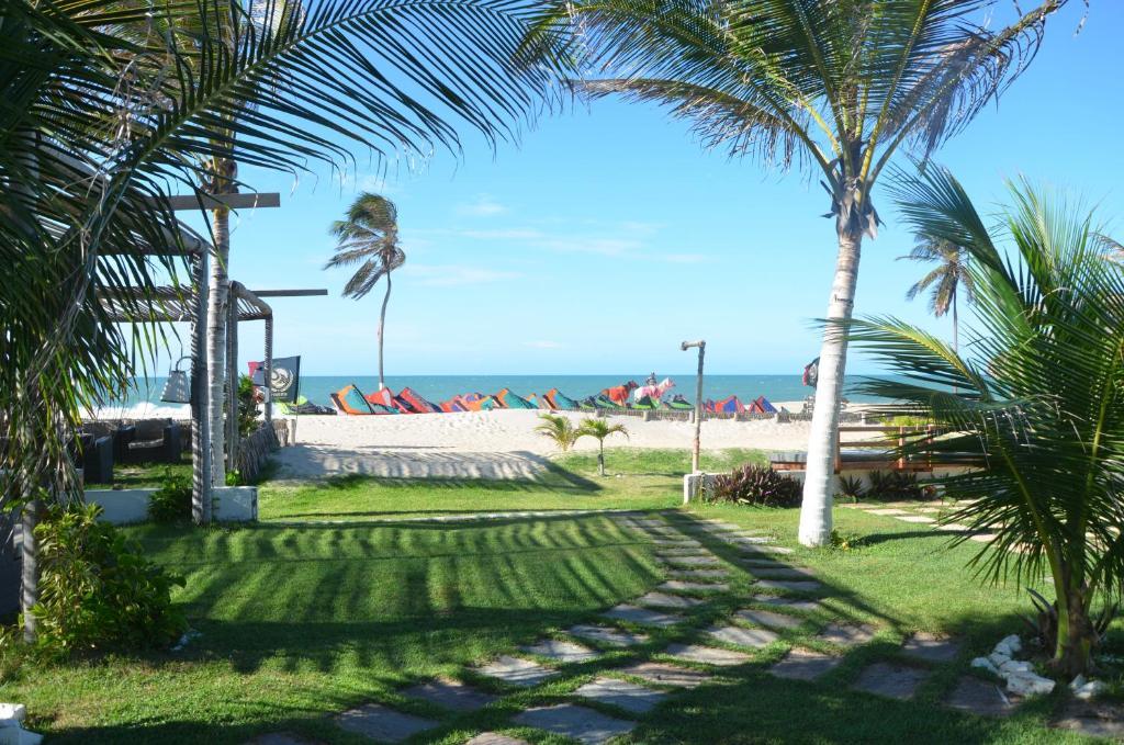 Hotel Pousada Onna Beach Кумбуко Экстерьер фото
