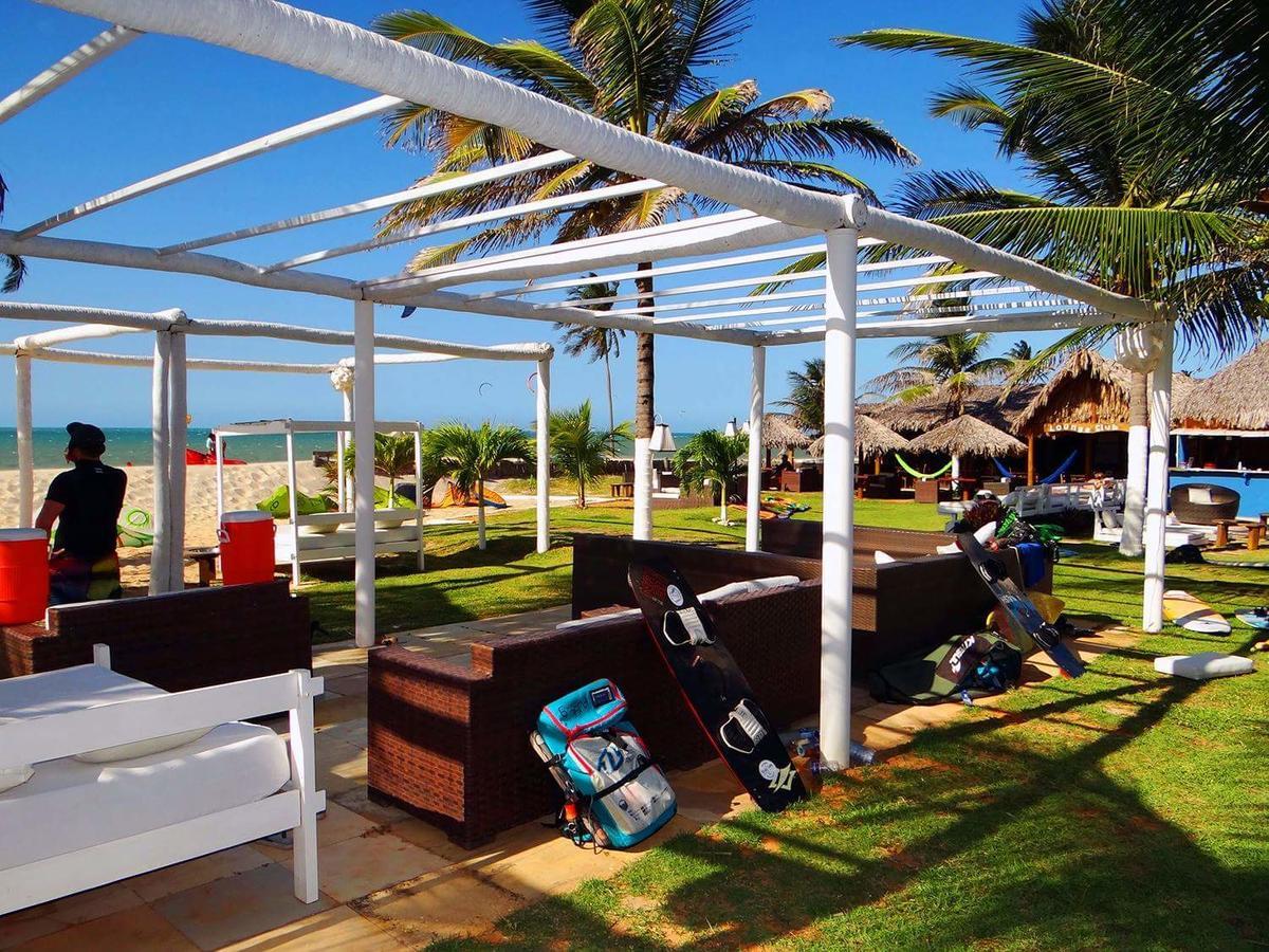Hotel Pousada Onna Beach Кумбуко Экстерьер фото