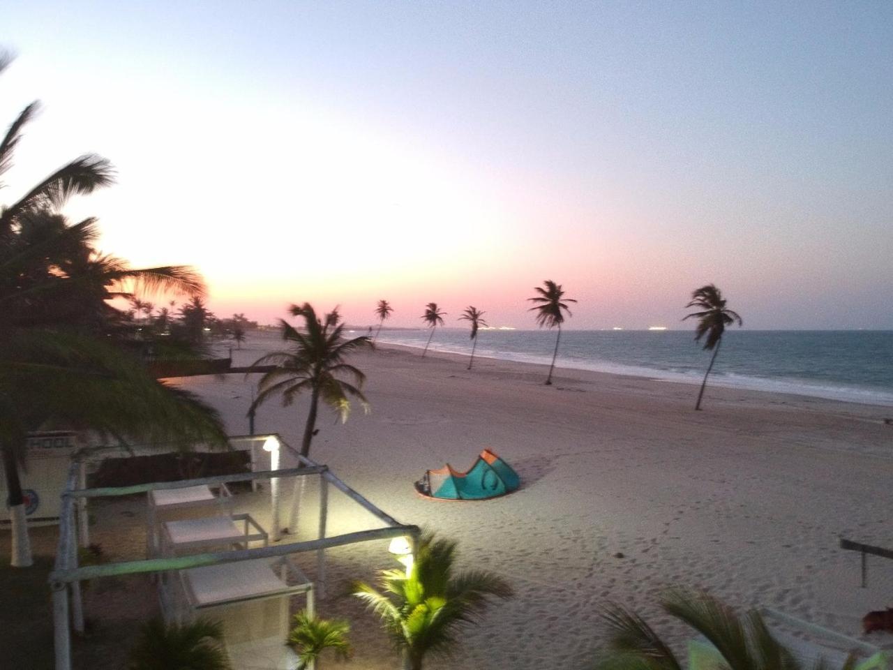 Hotel Pousada Onna Beach Кумбуко Экстерьер фото